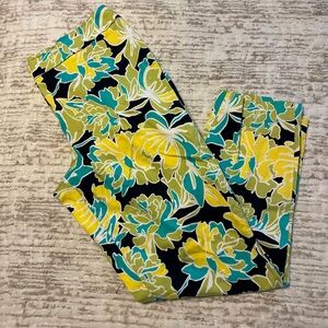 Papagallo Floral Pants 12